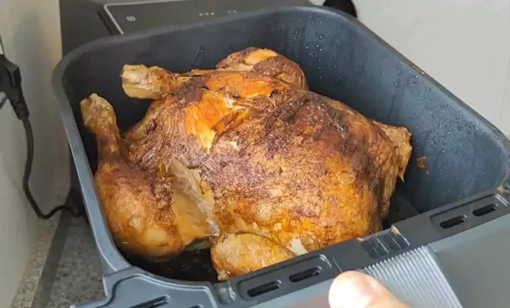 Receta de pollo entero asado en freidora de aire o Air Fryer
