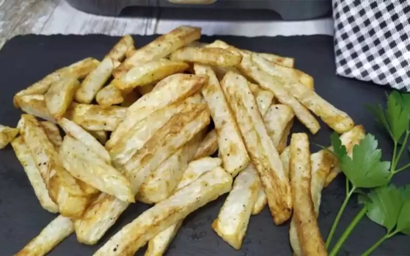Receta de patatas fritas crujientes en freidora de aire o air fryer